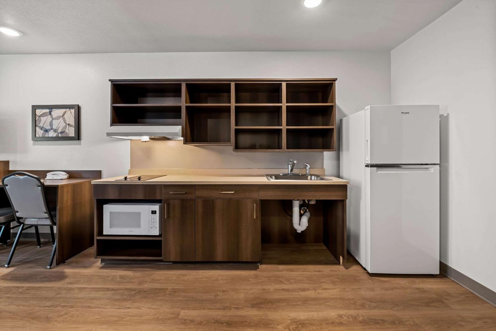 Woodspring Suites Loves Park - Rockford Extérieur photo